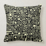 040512 - Cream on Black pillows