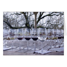 11492 wine glasses outdoors card