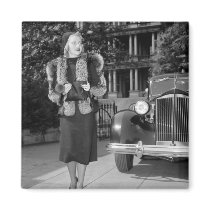1930s Women's Fashion Magnet
