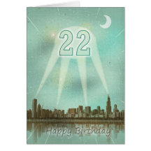 22do Tarjeta de cumpleaños con una ciudad y los pr