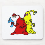 2 armed aliens hunting mouse pads