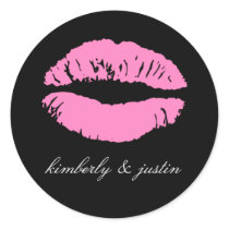 311-Oh Just Kiss it! | Black Round Stickers