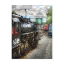 4039 - In the train yard postcards