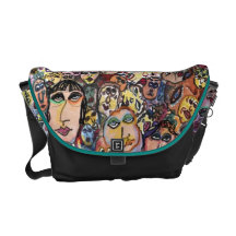 A BUNCH O' FACES Messenger Bag