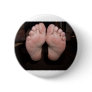 A CLOSEUP SHOT PINBACK BUTTON
