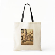 A court yard (Calle dell Angelo a San Martino), Ve Tote Bag
