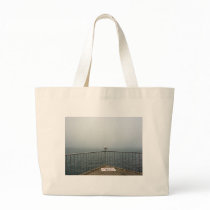 A lonely seagull bag