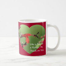 Abeja para florecer la taza de la tarjeta del día 