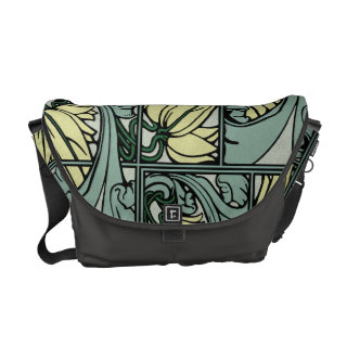 Acanthus Leaf, Vintage Look 2 Messenger Bag