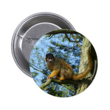 Affe auf dem Baum Anstecknadelbutton