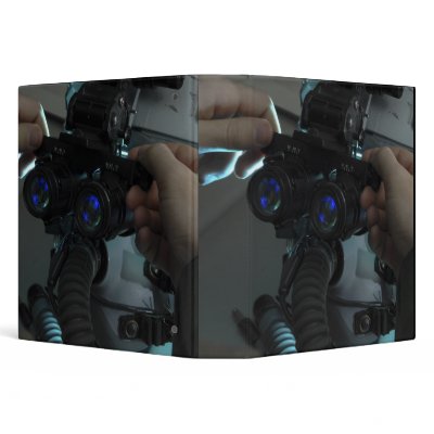 Airman adjusts the eyespan 3 ring binder by stocktrek