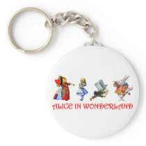 ALICE IN WONDERLAND KEYCHAINS