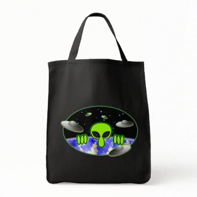 Alien Kilroy Shopping Bag by kilroyworld