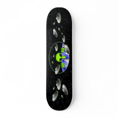 Alien Kilroy Skateboard by kilroyworld