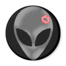 *Alien Kisses* Magnet