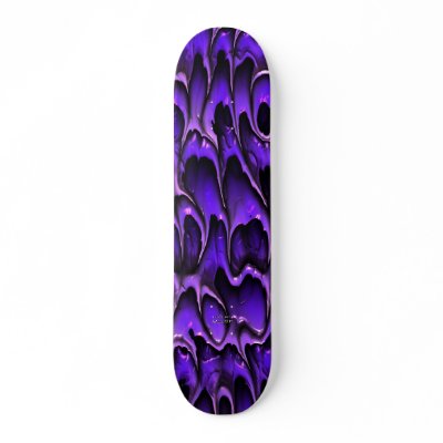 Alien Skin (metallic purple) - Skateboard by MeyeART