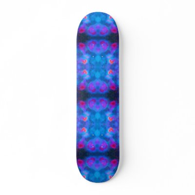 Aliens on my skateboard! by galleriaofart