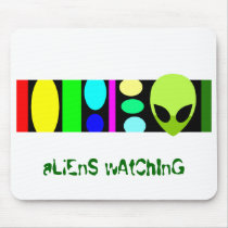 aLiEnS wAtChInG! mousepads