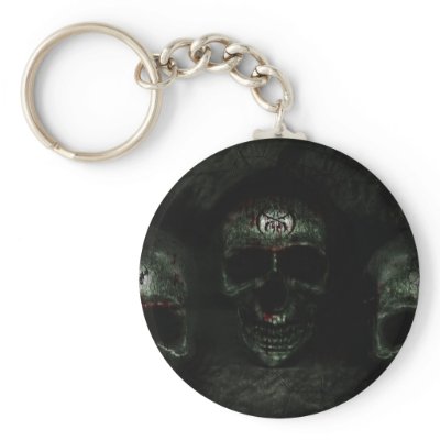 Aligned skulls - key chains by cadeauxpourtoutesocc