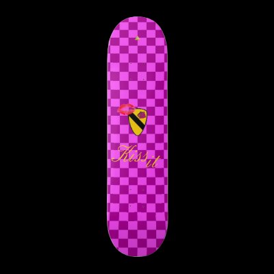 AlphaCo "Kiss it" skateboard by AlphaCo