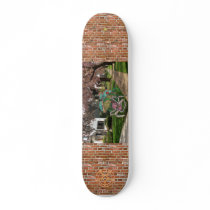 AlphaCo "Shoebug v.s. Facespider" skateboard