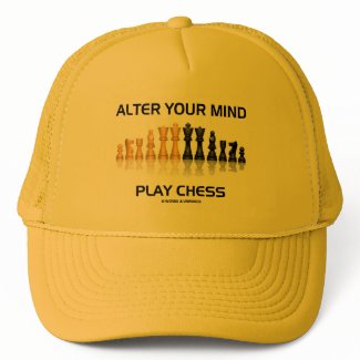 Alter Your Mind Play Chess (Reflective Chess Set) hat