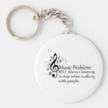 Always keeping in step when walking with people. keychain