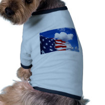 Bandeira americana em céus azuis roupas para animais de estimação by ZuluFlight Bandeira americana em céus azuis roupas para animais de estimação