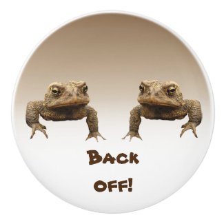 American Toads Back Off Ceramic Knob