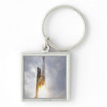 An United Launch Alliance Atlas V rocket lifts Keychain