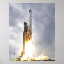 An United Launch Alliance Atlas V rocket lifts
