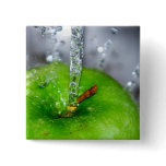 Apple Splash Button