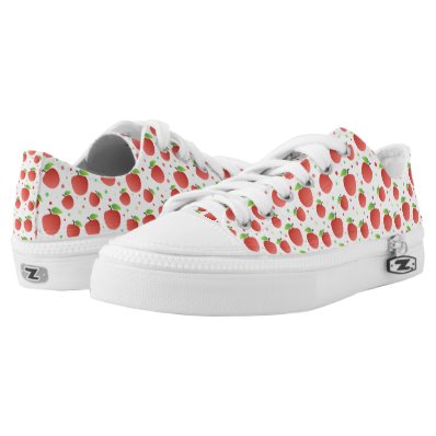 Apples pattern printed shoes