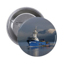 Arctic Mariner, Crab Boat in Dutch Harbor, AK Pinback Buttons