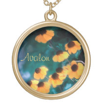 Artistic Daisies Floral Gold Chain Name Necklace