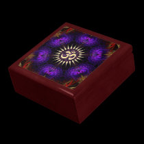 Aum 'Delica on Purple Lacquered Gift Box gift boxes