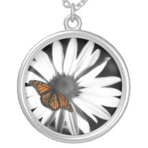 Avante Daisy+Butterfly Silver Necklace