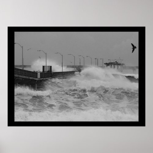 B&W Crash of a fierce storm ocean wave print