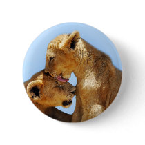 Baby lions love pin