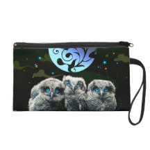 Baby Owls Under The Moonlight Wristlet Purses