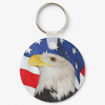 BALD EAGLE AND AMERICAN FLAG: KEYCHAIN