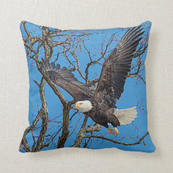 Bald Eagle taking flight Pillow