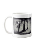 Balu hinter Cosmea mugs