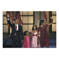 Barak Obama family wave at the last night of