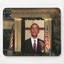 Barak Obama speaks at the last night of the Mousepads