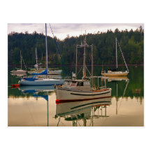 Barcos de pesca y postales de los veleros