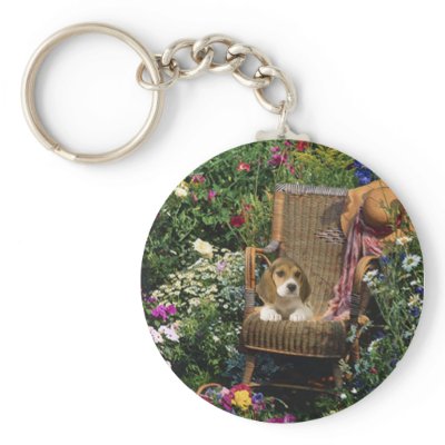 Beagle Garden Keychain by normagolden