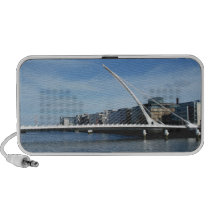 Beautiful Bridge Over River Liffey Ireland Travel Speaker