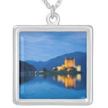 Beautiful Eileen Donan Castle in Western Dornie Necklace