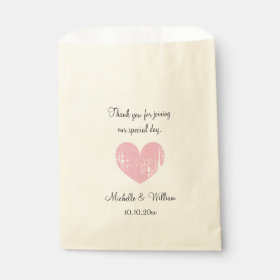Beautiful vintage heart wedding party favor bags